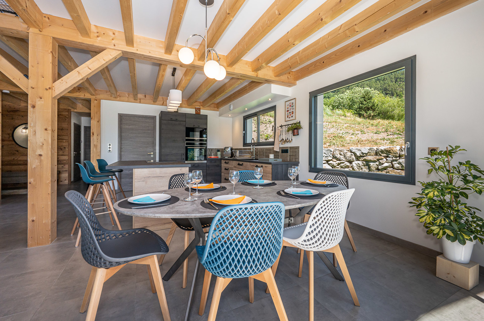 Grand chalet Luxueux, Maison, T4, avec vues exterieures