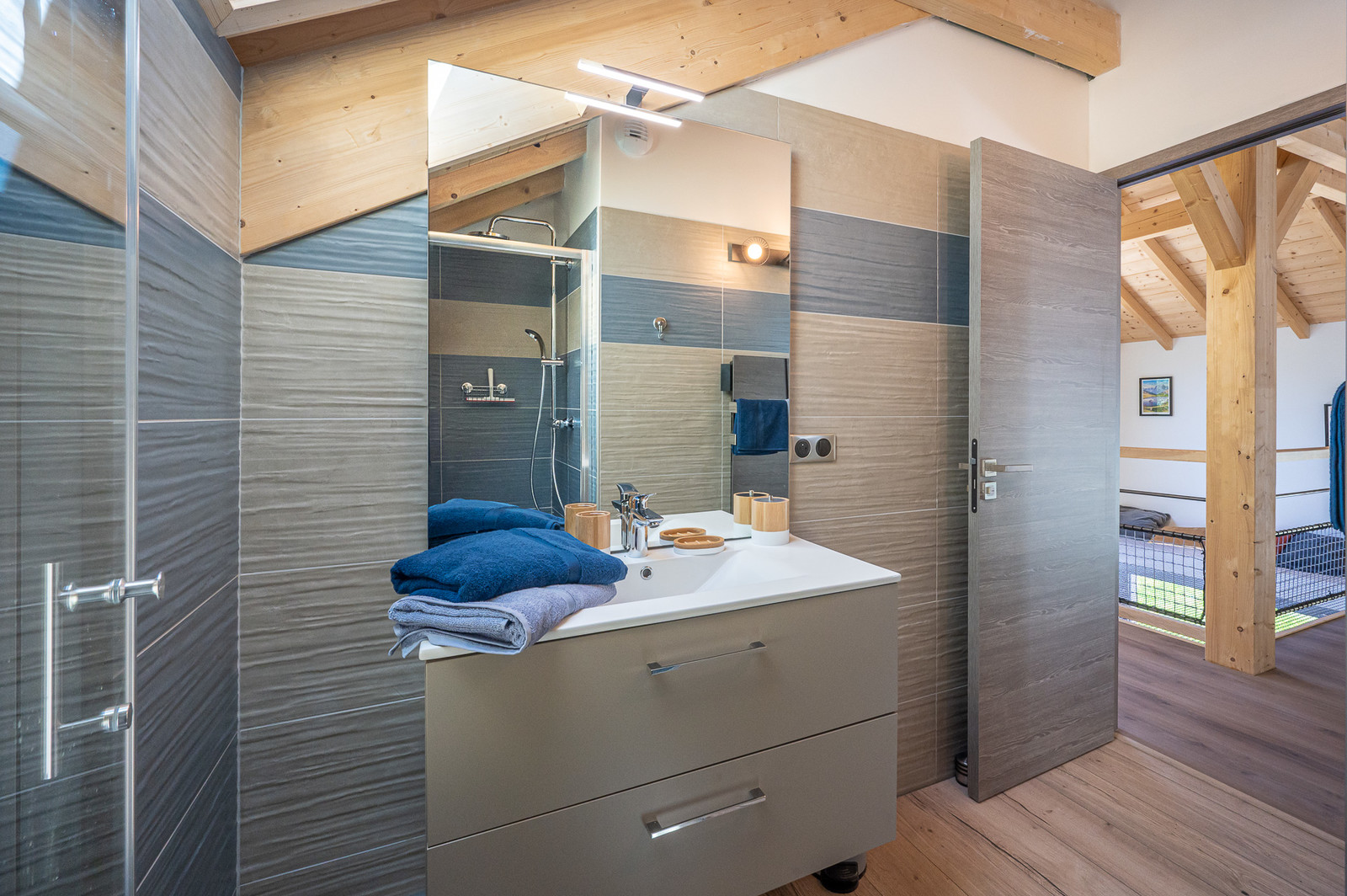 Grand chalet Luxueux, Maison, T4, avec vues exterieures