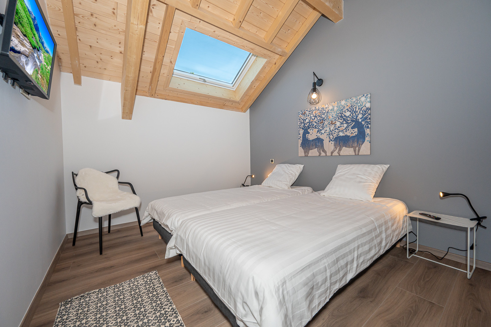 Grand chalet Luxueux, Maison, T4, avec vues exterieures